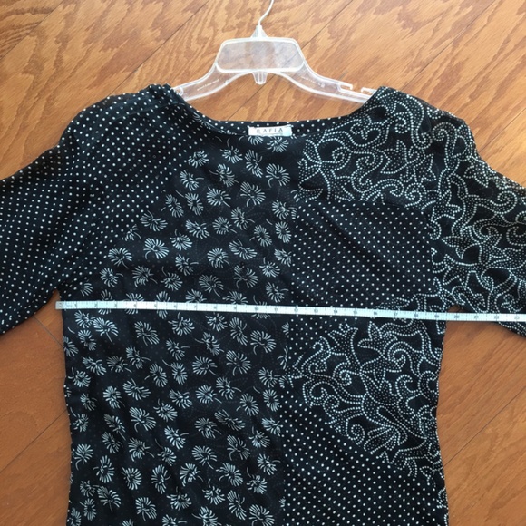 Rafia Studio Sheer Black Print Short Sleeve Top - Picture 4 of 5